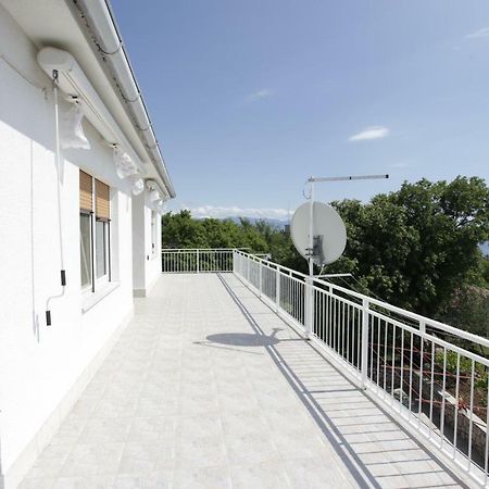 Guest House Balazevic Нови-Винодолски Экстерьер фото