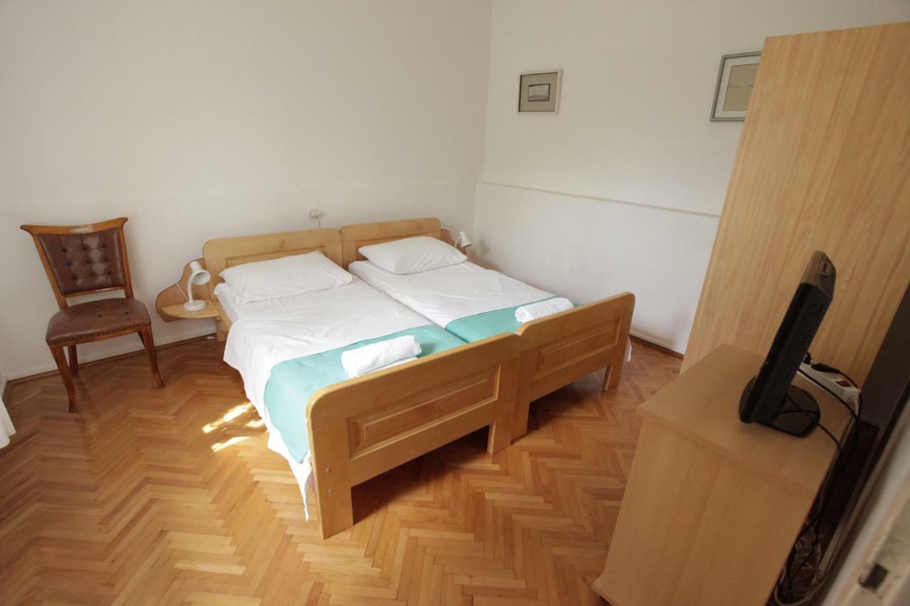 Guest House Balazevic Нови-Винодолски Экстерьер фото