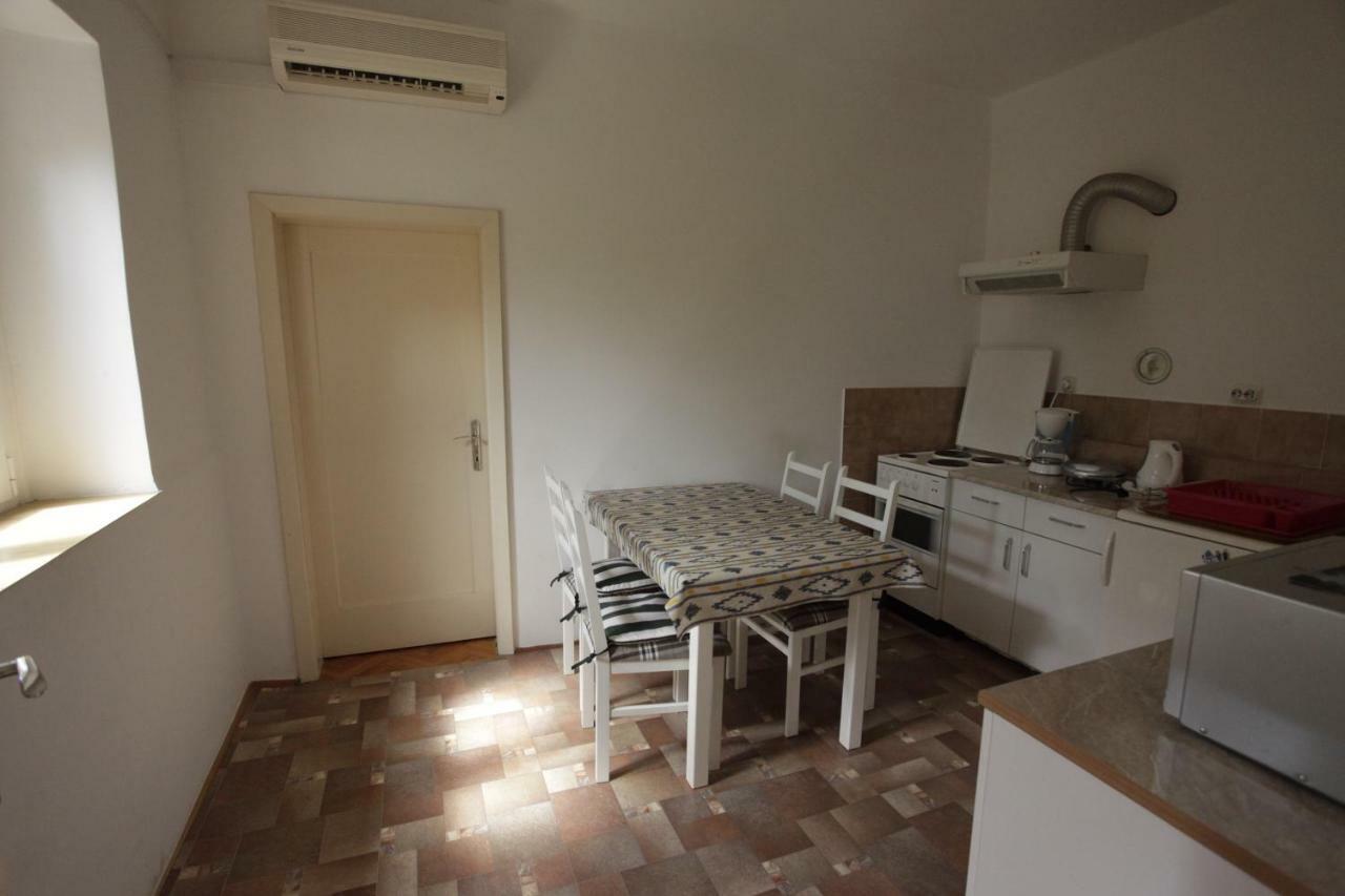Guest House Balazevic Нови-Винодолски Экстерьер фото
